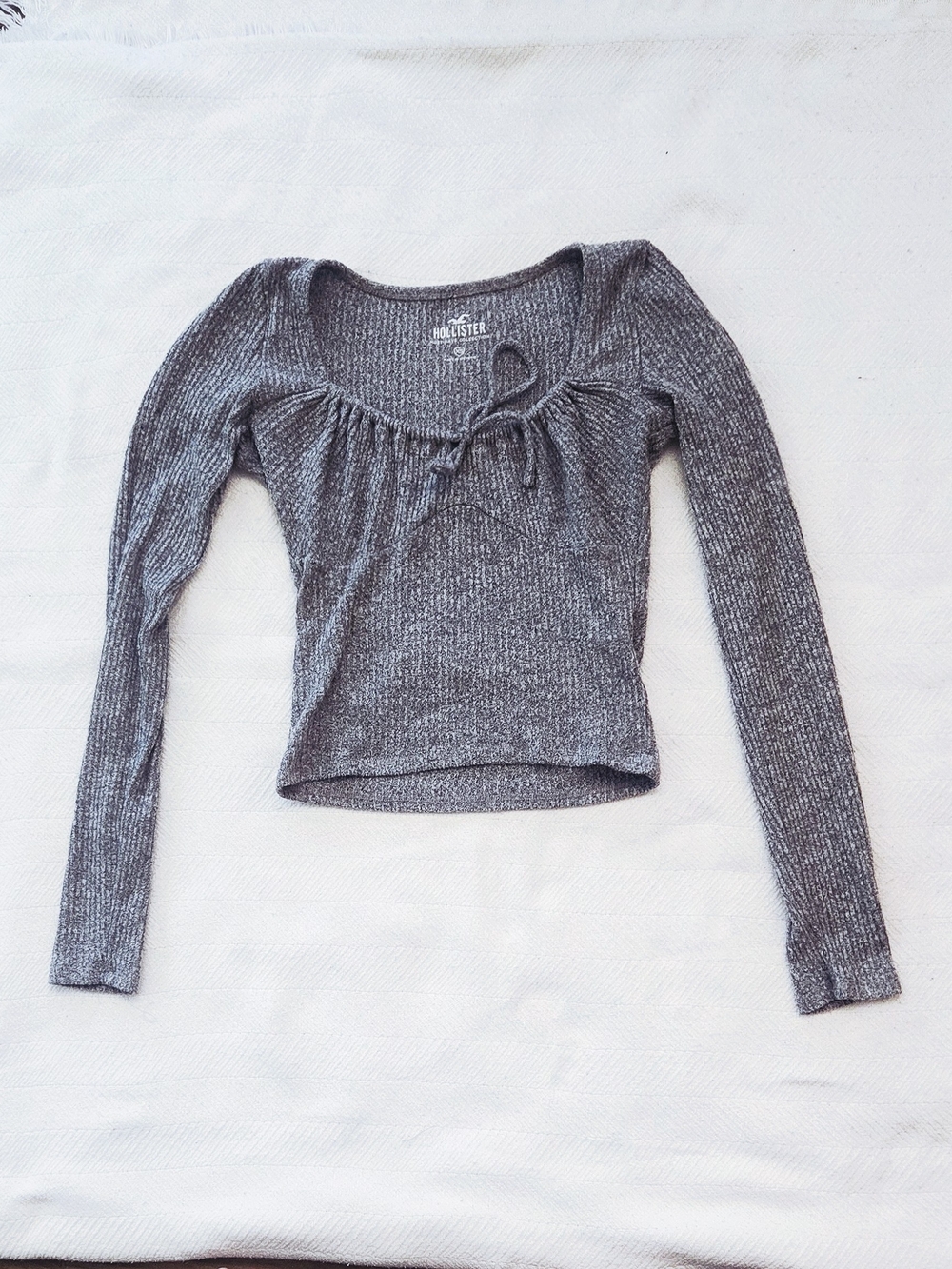 Abercrombie & Fitch Gray Ribbed Long-Sleeve Scoop Neck Top